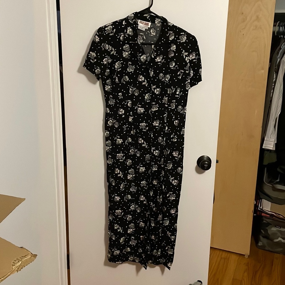 Maggy London Black flower print maxi dress